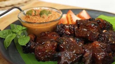 Iga Bakar Madu Saos Kacang