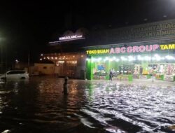 Diguyur Hujan Deras, Kota Cepu Blora Terendam Banjir Setinggi 1 Meter Lebih