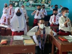 Respon Mendikbud Soal Penghapusan PR Siswa SD dan SMP di Surabaya