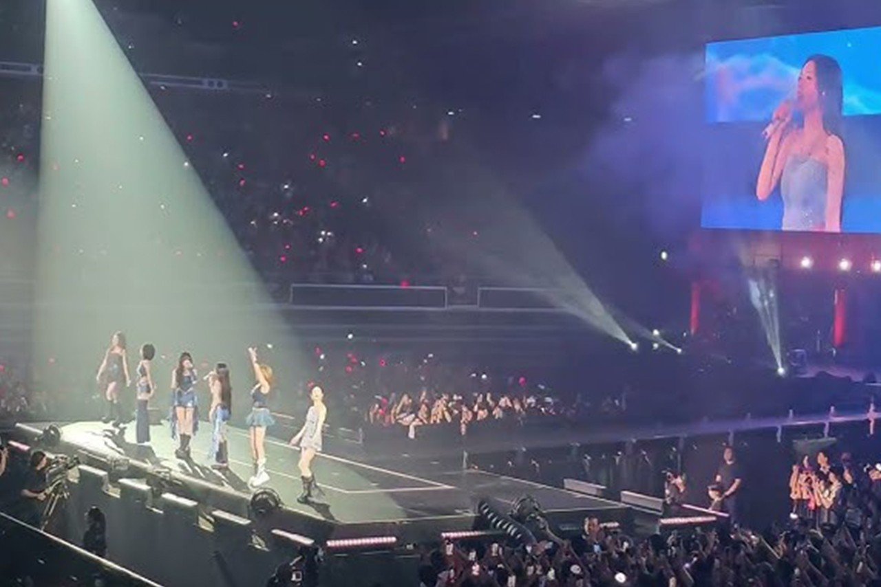 Bukan Ahyeon! Konser BABYMONSTER di Singapura MENGEJUTKAN, Part High Note Rami Diambil Member Ini 2 Konser BABYMONSTER di Singapura 17 Mei 2025 Sukses Digelar